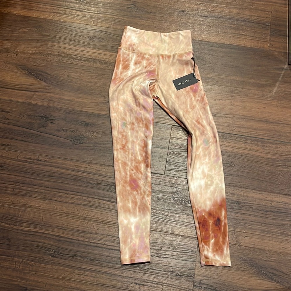 Strut This NWT Ankle Leggings in a Caramel Tie Dye color. - Picture 2 of 7